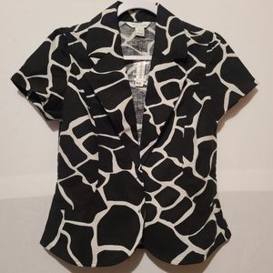 White House|Black Market Top Size 6